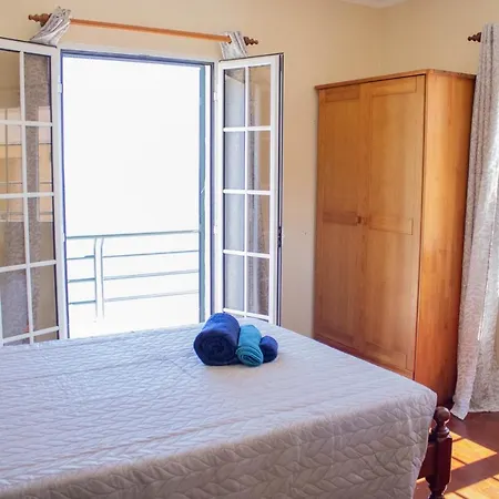 Apartment Casa Pana In Calheta
