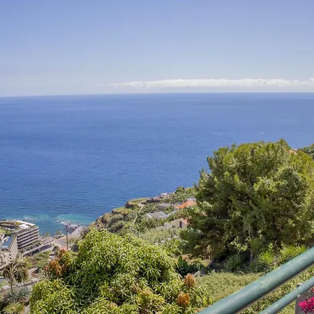 Apartment Casa Pana In Calheta *