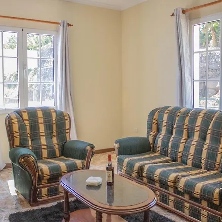 Casa Pana In Calheta Apartment